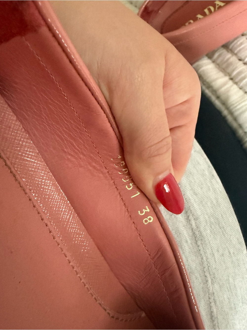 Prada Dusty Rose Leather Bow Loafers with Gold Logo - Picture 7 of 8